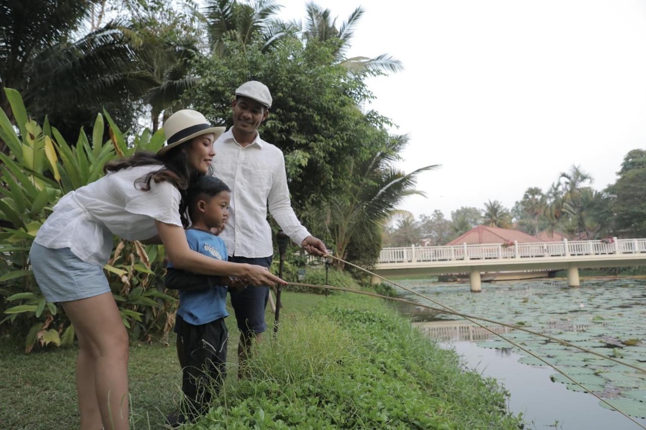 Sofitel Angkor Phokeethra Golf & Spa Resort Siem Reap Exterior photo