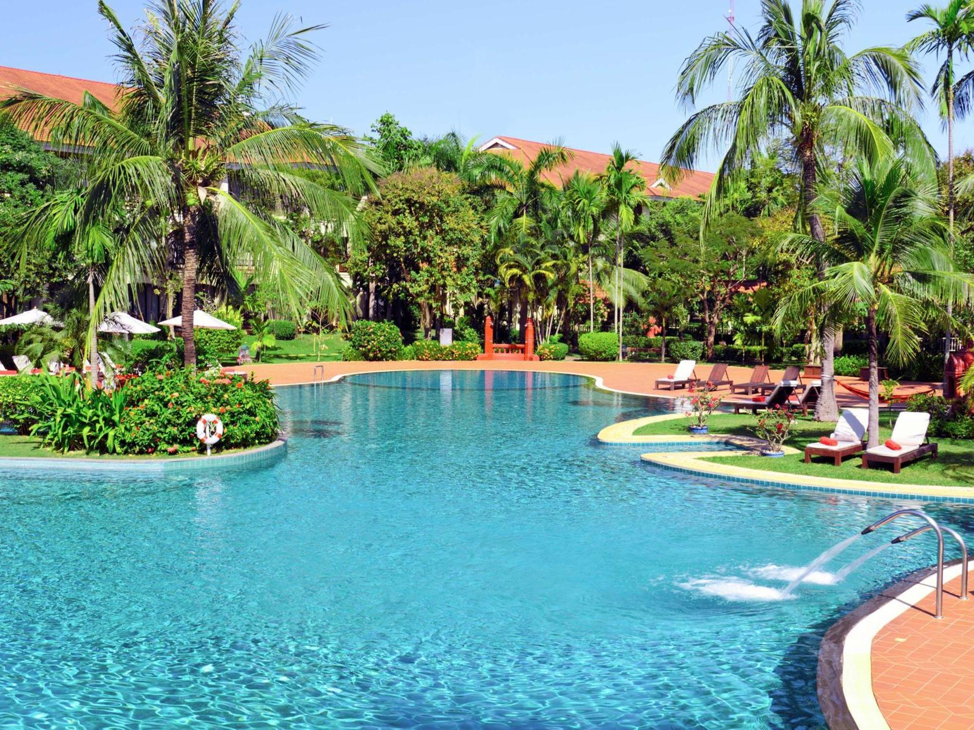Sofitel Angkor Phokeethra Golf & Spa Resort Siem Reap Exterior photo